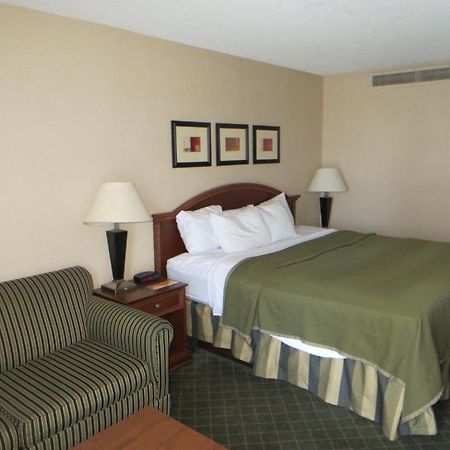 Howard Johnson Grand Forks Luaran gambar
