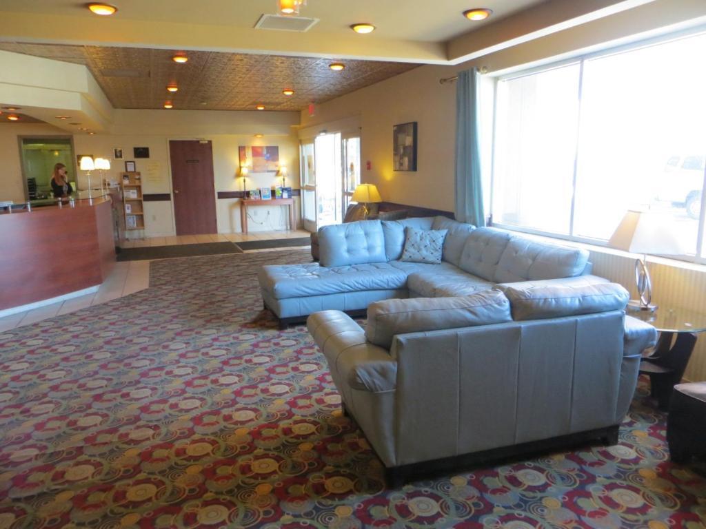 Howard Johnson Grand Forks Luaran gambar