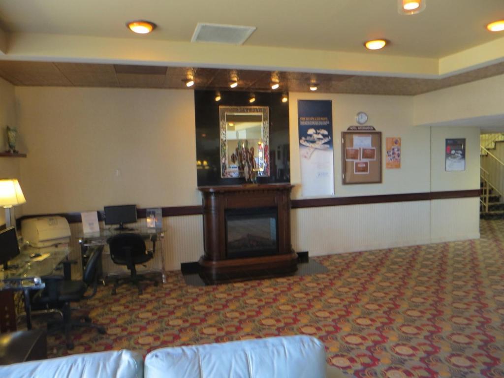 Howard Johnson Grand Forks Luaran gambar