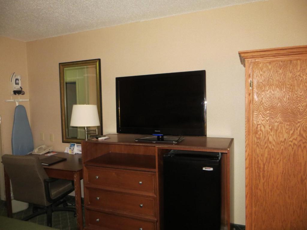 Howard Johnson Grand Forks Bilik gambar