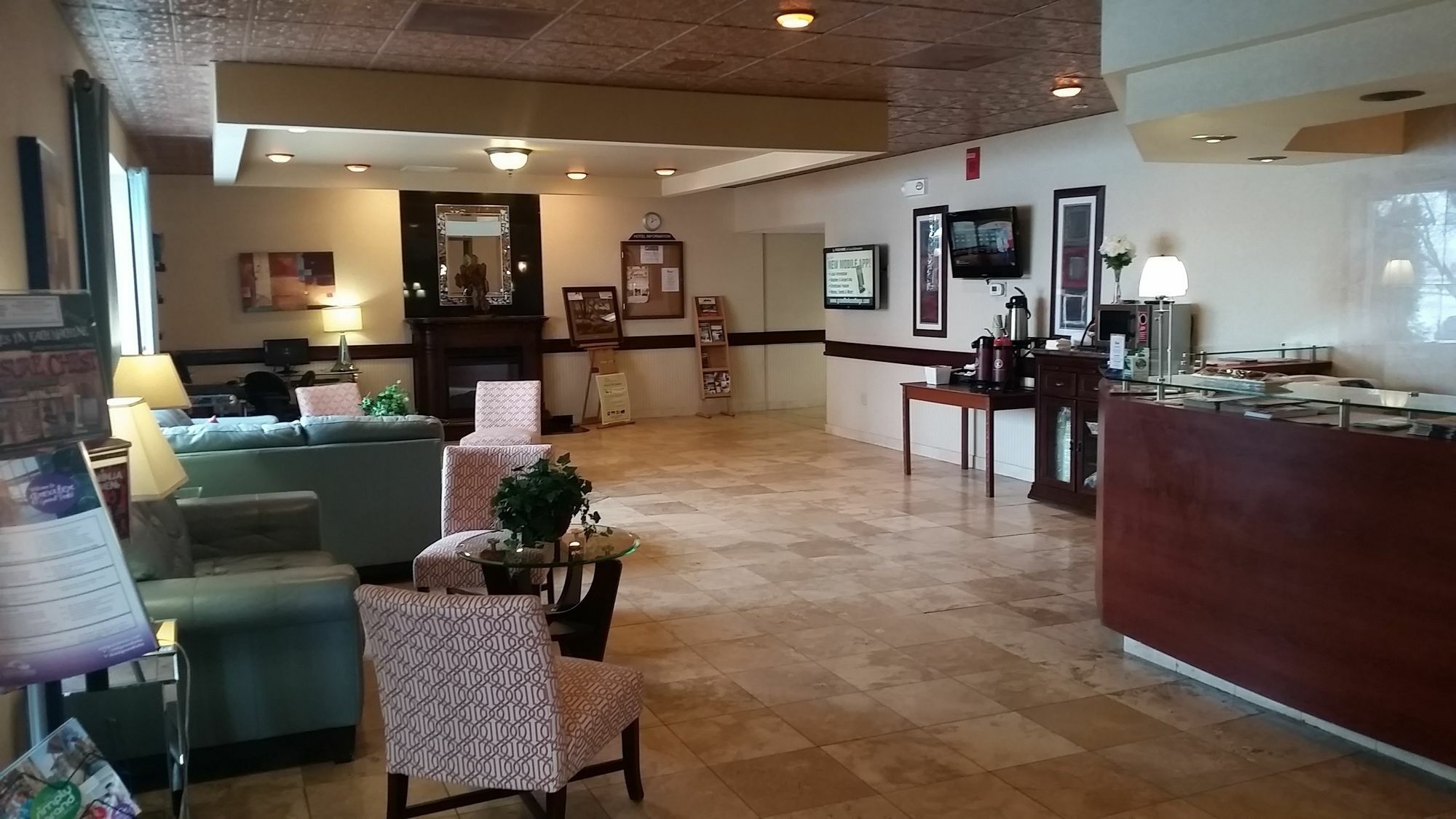 Howard Johnson Grand Forks Luaran gambar